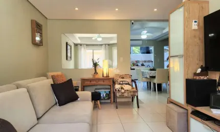 Casa em condomínio com 3 dormitórios no Bairro Nonoai