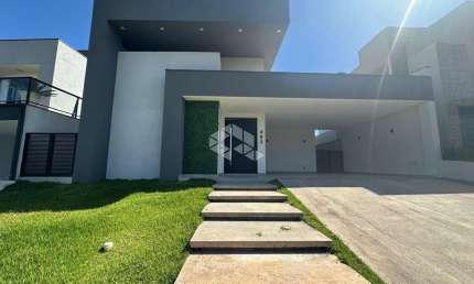 &amp;quot;Viva o Sonho: Casa Térrea Moderna em Condomínio Fechado a 35 Minutos de São Paulo!&amp;quot;