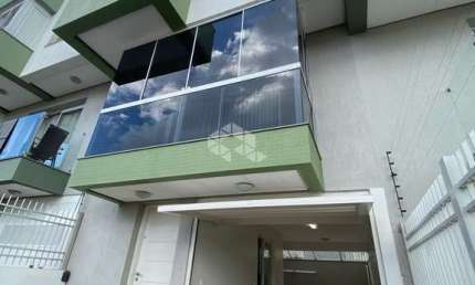 Sobrado semi mobiliado no bairro Vila Verde em Caxias do Sul