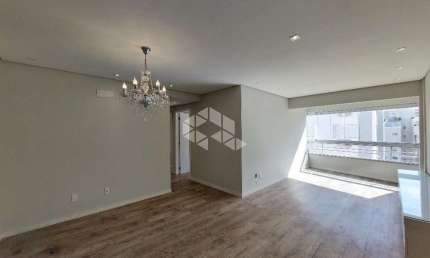 APARTAMENTO COM 3 QUARTOS 1 SUÍTE SACADA E VISTA PANORÂMICA NO ABRAÃO FLORIANÓPOLIS