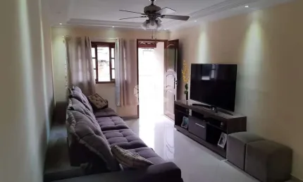 Sobrado com 2 dormitórios e 3 vagas na Vila Dionísia - Condomínio com piscina e excelente localização