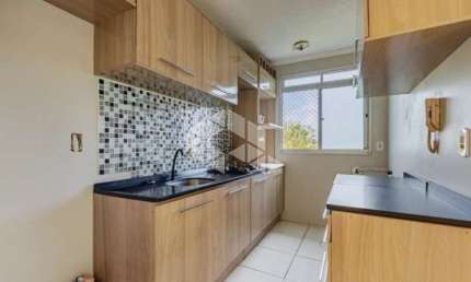 Excelente apartamento na parada  13 da  Lomba do Pinheiro