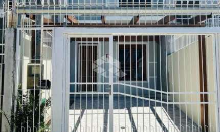 Casa Sobrado 2 dormitórios, 2 banheiros, com churrasqueira - São José