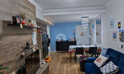 Apartamento dois dormitórios com suite, dois banheiros, vaga de garagem e uma localização que te aproxima de todas as conveniências que a vida urbana