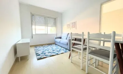Apartamento de 01 dormitório mobiliado no bairro Floresta