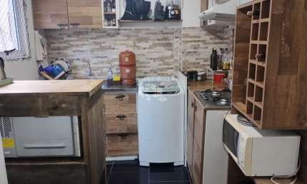 Apartamento 2 quartos, Semi mobiliado  no  Centro Histórico de  Porto Alegre