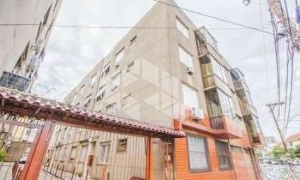 Apartamento 2 quartos, próximo da Azenha, em Porto Alegre