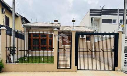 Casa térrea 2 dormitórios, 1 com suíte - Área Gourmet nos fundos - Bairro São José Canoas