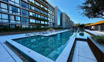 Apartamento 02 dormitórios,  01 suíte, 2 vagas no Livin Resort house em Atlântida