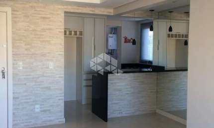 Apartamento semi mobiliado à venda, 2 dormitórios, suíte, churrasqueira, andar alto.
