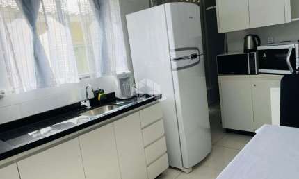 APARTAMENTO 3 DORMITÓRIOS C/ 1 SUÍTE PRÓXIMO DA PRAIA  DOS INGLESES R$ 440.000,00