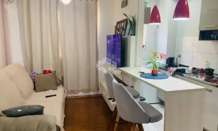 Apartamento 2 dormitórios, 1 com suíte e vaga de garagem - OLARIA - Canoas