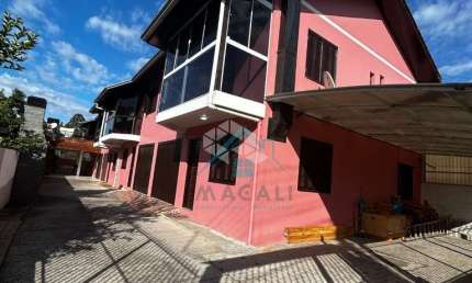 Casa com 3 quartos à venda na Waldomiro Marcelino Teixeira, 688, Cidade Nova, Caxias do Sul