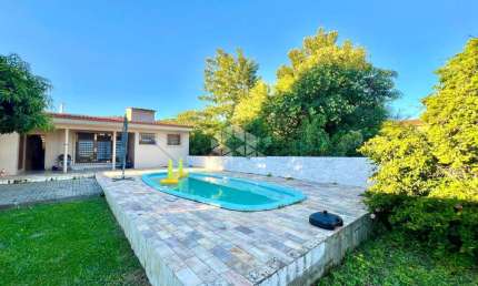 Casa Térrea à Venda - Ampla, Completa e com Excelente Localização!