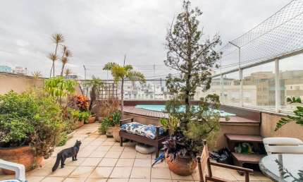 Cobertura Exclusiva com Piscina Privativa e Localização Nobre