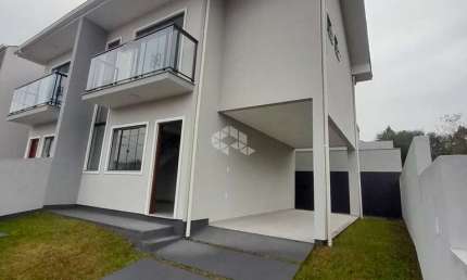 Casa Sobrado com 3 quartos/dormitórios no bairro Forquilhas, em São José- SC
