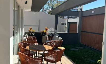 Apartamento com 2 quartos/dormitórios no bairro Coqueiros, em Florianópolis- SC