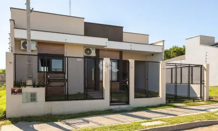 Casa à venda com 3 quartos e 1 suíte no Bairro Pinheiro Machado em Santa Maria