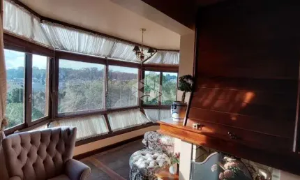 Apartamento de 03 dormitorios sendo uma suite com 107,53m2 no centro com linda vista