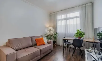 Apartamento com 2 dormitórios próximo ao bourbon e à puc