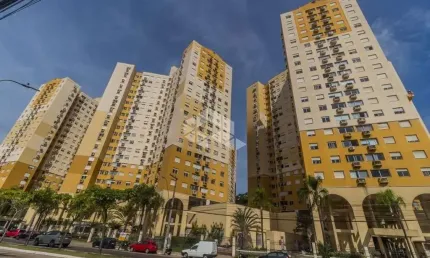 Excelente apartamento ,muito bem conservado, em andar alto super arejado e ensolarado e com uma a vista espetacular da cidade!
