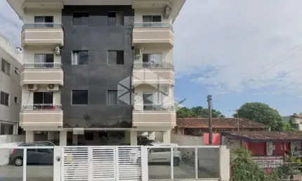 Apartamento de 3 dormitórios com suíte nos ingleses