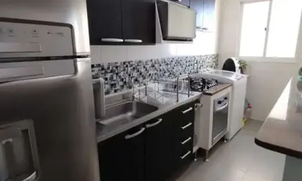 Apartamento de 65m² com 3 dormitórios e vaga coberta.