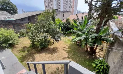 Casa com 3 quartos/dormitórios no bairro Barreiros, em São José- SC