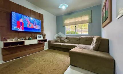 Casa em condomínio no centro de canoas com 4 dormitórios sendo 1 suíte e 1 vaga de garagem