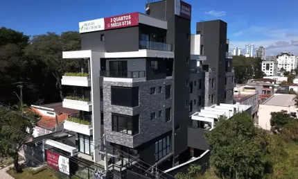 Lindo apartamento no Cristo Rei com 116 m duas vagas de garagem decorado pronto para morar