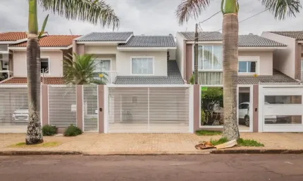 Casa com 3 quartos para alugar na Rua Amazonas, 1152, Country, Cascavel, 194 m2 por R$ 4.500