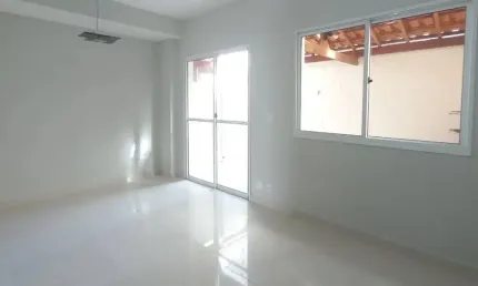 Oportunidade!! Sobrado para locação em condomínio fechado no Mogilar – Mogi das Cruzes | 2 suítes, 2 vagas, lazer completo
