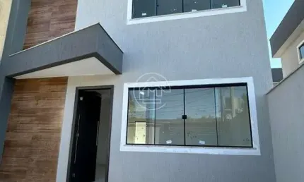 Duplex com 3 quartos sendo um térreo e duas suítes no Village