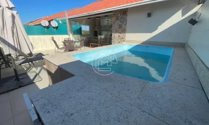 Triplex com 3 quartos sendo 1 com suíte e área gourmet com piscina