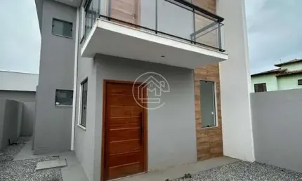 Duplex à Venda bairro Verdes Mares em Rio das Ostras