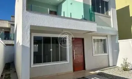Casa duplex independente no ouro verde 3 quartos, 2 suítes e área gourmet!