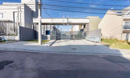 Casa de condomínio sobrado a venda com 237 m² com 4 quartos com 2 suítes no bairro Novo Mundo