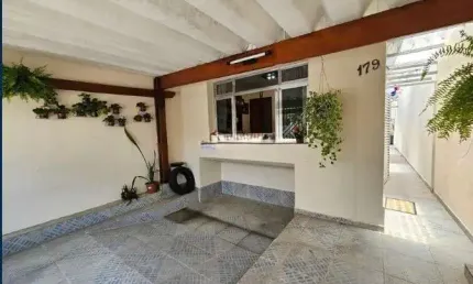 CASA 3 QUARTOS 2 BANHEIROS E 1 VAGA   SÁUDE    SÃO PAULO