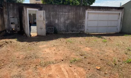 Terreno à venda na Rua Suma Itinose, Icaray, Araçatuba