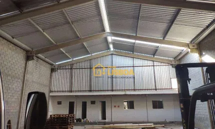Galpão para alugar, 695 m² por R$ 25.500,00/mês - Vila Lucinda - Santo André/SP