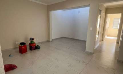 Casa com 2 quartos para alugar na Rua Aristóphanes Cataldo Éboli, Vila Oliveira, Mogi das Cruzes