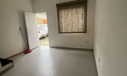 Casa em condomínio fechado com 2 quartos para alugar na Rua Frei Bonifácio Harink, 75, Vila São Paulo, Mogi das Cruzes