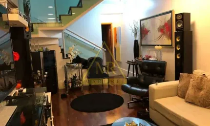 Casa com 3 quartos para alugar na Rua Crisólita, 105, Jardim da Glória, São Paulo