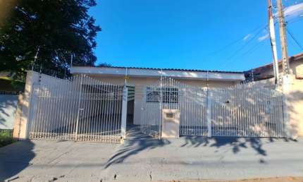 Casa residencial para locação no Santo Antonio, em São José do Rio Preto/SP.