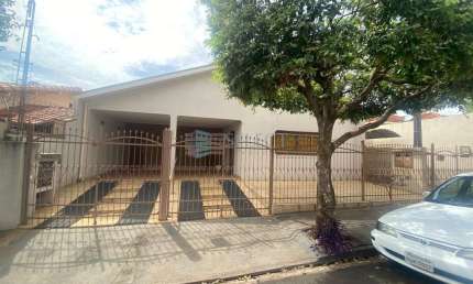 Casa com 2 quartos para alugar na Vila Santa Isabel, São José do Rio Preto 