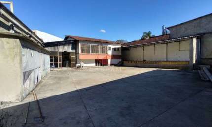 Ponto comercial para alugar na Rua Chaves Faria, Várzea, Teresópolis