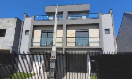 Casa com 3 quartos à venda na Travessa Ferreira, Uberaba, Curitiba
