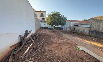 Venda - Terreno - Vila Brasil - Santa Bárbara D'Oeste - SP