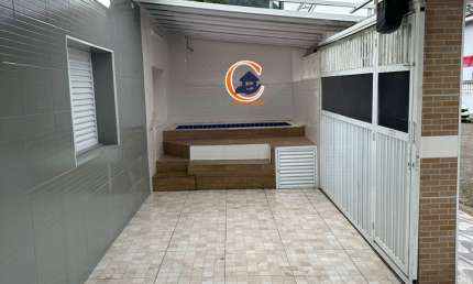 Casa térrea  -  reformada- 124m - 3 dorm/ suíte - Piscina