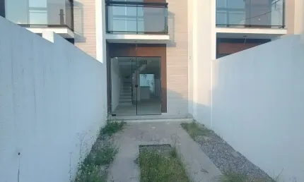 Casa no jardim Letícia de primeira locação, imóvel com 70m², 2 quartos varanda, quintal nos fundos, churrasqueira